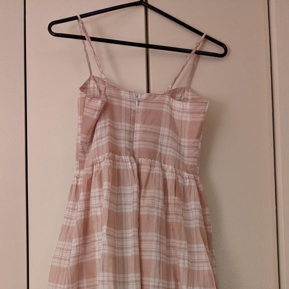 Blush Pink Dress - Picture 5 of 7